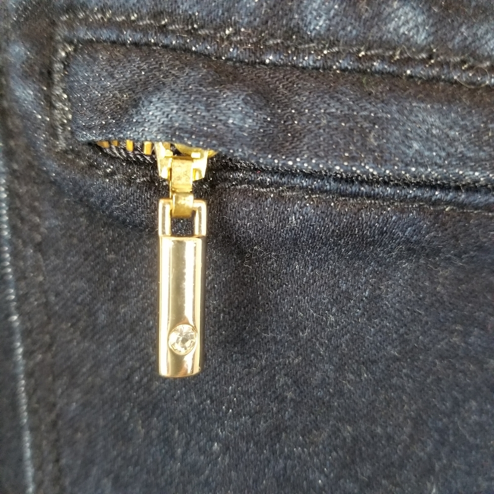 White House Black Market Dark Wash Jeans - Picture 3 of 11